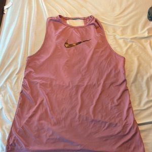Nike top